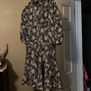 Brand new Boston Proper dress. The dress is Beautiful .Floral lace Puff sleeve.